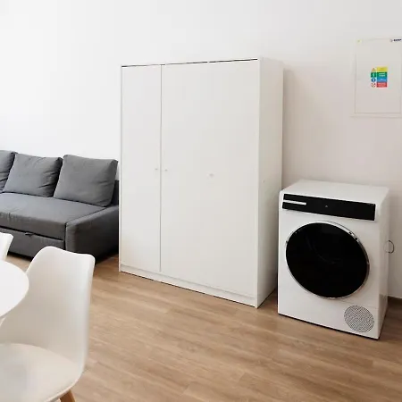 Diamond In Old Town With Free Parking *