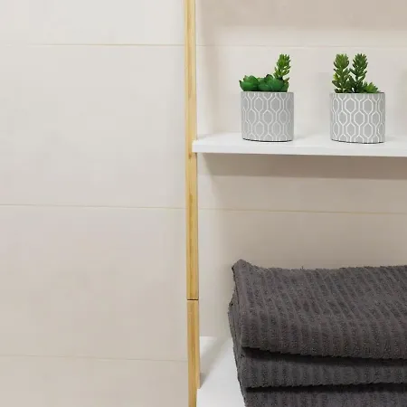 Diamond In Old Town With Free Parking דירה *