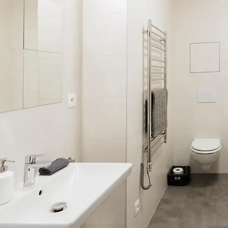 Diamond In Old Town With Free Parking * ברטיסלאבה