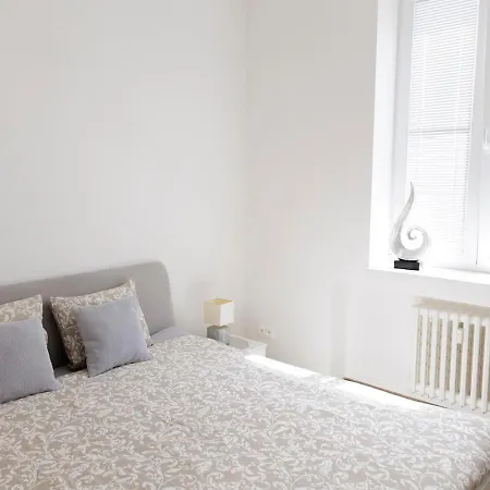 Appartement Diamond In Old Town With Free Parking Bratislava