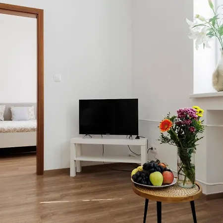 Diamond In Old Town With Free Parking Appartement