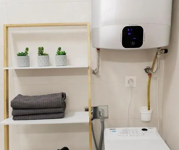 Diamond In Old Town With Free Parking شقة