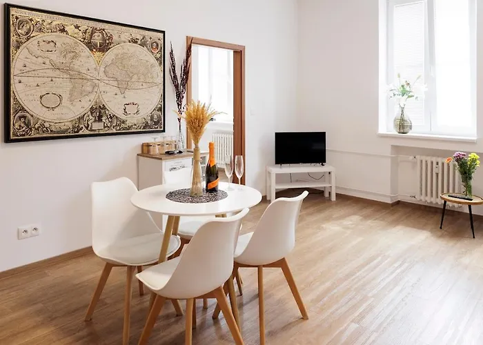 Diamond In Old Town With Free Parking